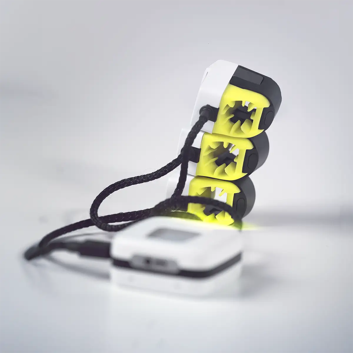 دستکش واقعیت مجازی Weart TouchDIVER G1